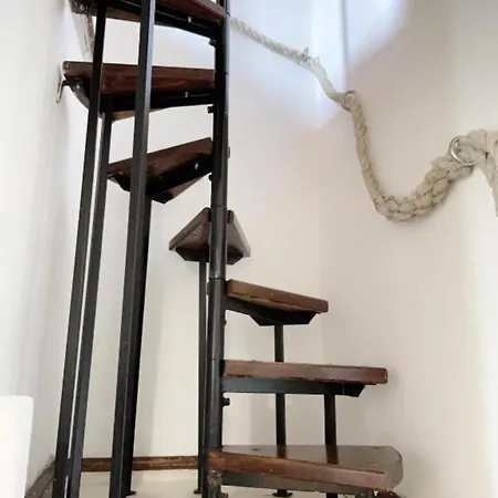 بيت للعطل Filich Experience لابين